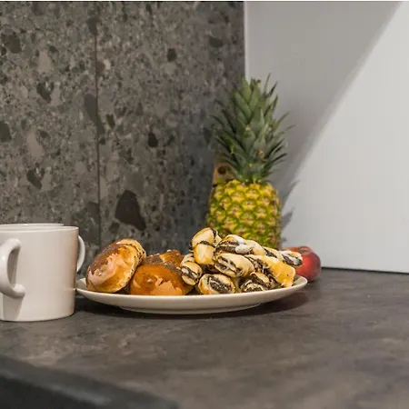 Whizzy - Cozy And Peaceful Place, 12 Minutes From Old Town & Seaside * グダニスク