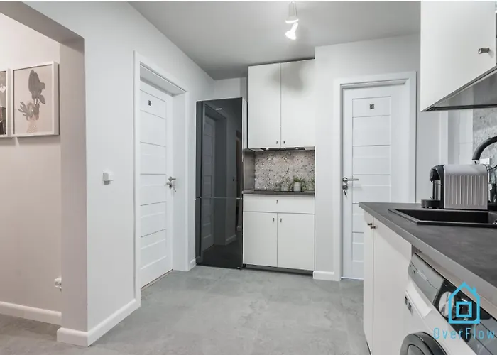 Whizzy - Cozy And Peaceful Place, 12 Minutes From Old Town & Seaside