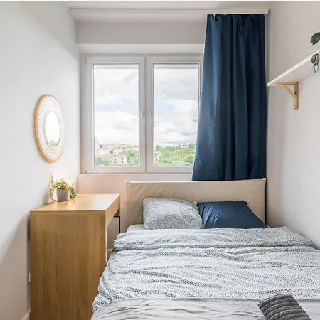 Whizzy - Cozy And Peaceful Place, 12 Minutes From Old Town & Seaside 홈스테이 그단스크